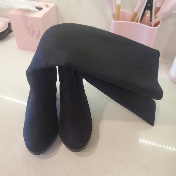 It is small to me - Picture 3 of 6